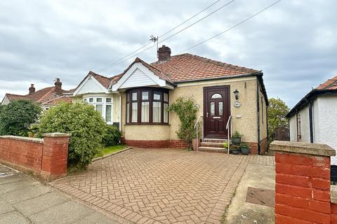 1 bedroom semi-detached bungalow for sale, Broomhill Gardens, Hart Lane