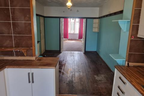 1 bedroom semi-detached bungalow for sale, Broomhill Gardens, Hart Lane