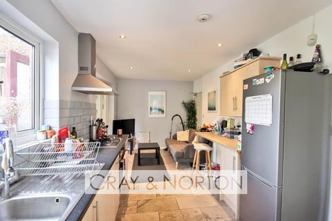 3 bedroom semi-detached house to rent, Coleridge Road, Addiscombe, CR0