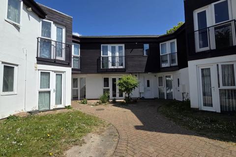 1 bedroom flat to rent, Church Road, Manor Park, E12 6AF