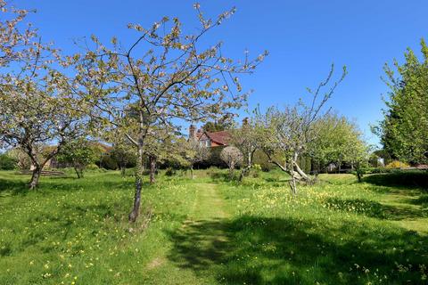 undefined, Chinnor Road, Bledlow Ridge, High Wycombe HP14