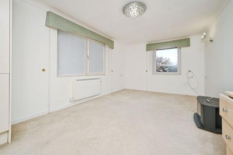 undefined, Elstree Road, Bushey WD23