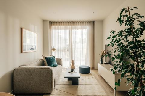 1 bedroom apartment to rent, 8 Davey Square, London, E9