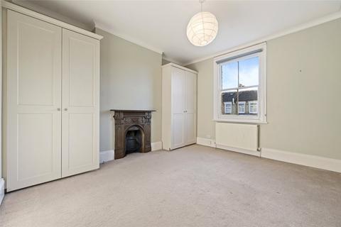 3 bedroom maisonette to rent, Warbeck Road, London, W12