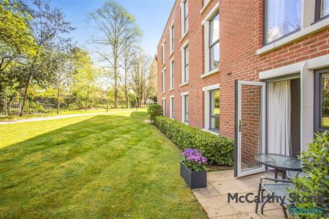 1 bedroom apartment for sale, Glenhills Court, Little Glen Road, Glen Parva, Leicester
