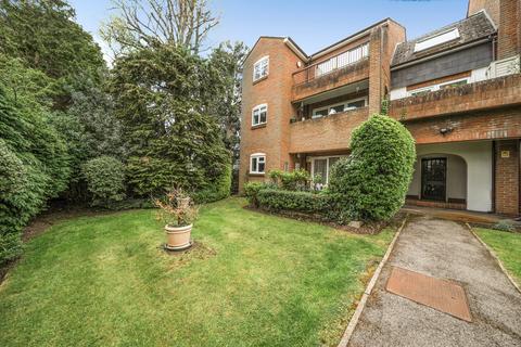 Falcon Close, Northwood