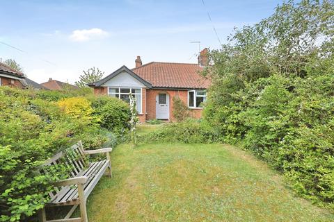2 bedroom detached bungalow for sale, Brian Avenue, Norwich