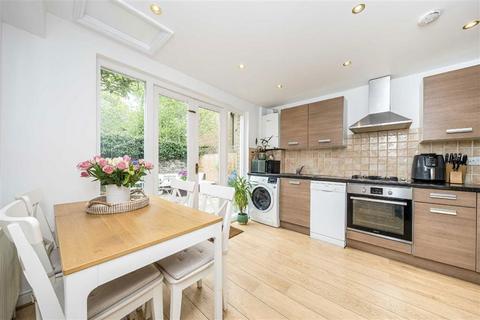 2 bedroom semi-detached house for sale, Pulross Road, London SW9