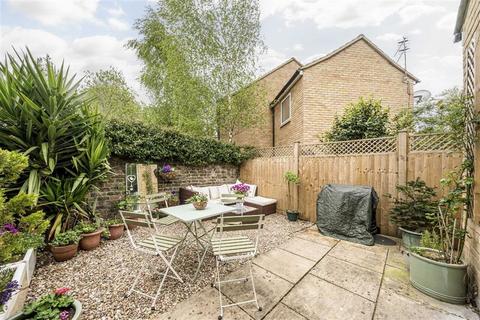 2 bedroom semi-detached house for sale, Pulross Road, London SW9
