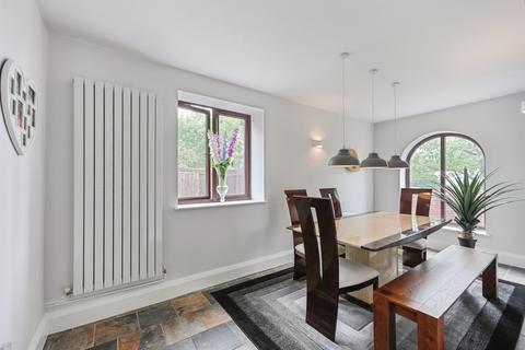 3 bedroom detached house for sale, Tatenhill Common, Rangemore, BURTON-ON-TRENT
