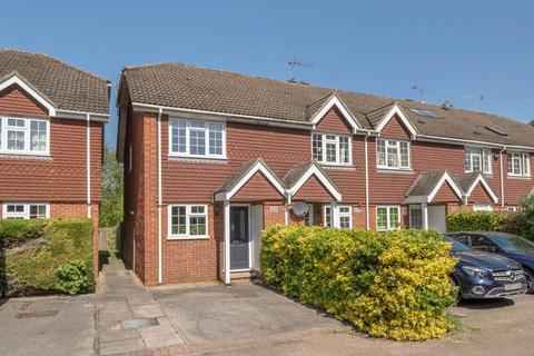 2 bedroom end of terrace house for sale, Chesham Road, Surrey GU1