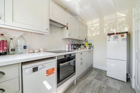 2 bedroom end of terrace house for sale, Chesham Road, Surrey GU1