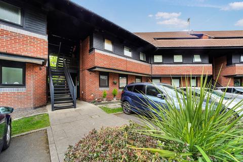 Apartment - Hamnett Court, Birchwood, WA3