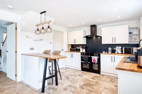 3 bedroom terraced house for sale, Chopes Close, Bideford EX39