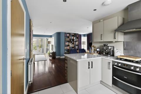 4 bedroom detached house for sale, Carrolls Way, Oxted, RH8
