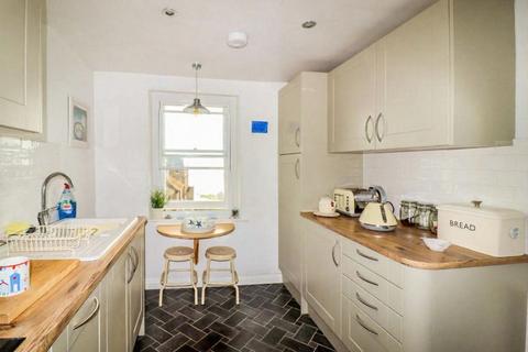 2 bedroom maisonette to rent, Chandos Square, Broadstairs CT10