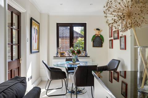5 bedroom detached house for sale, Hill Place, Farnham Common, Buckinghamshire, SL2