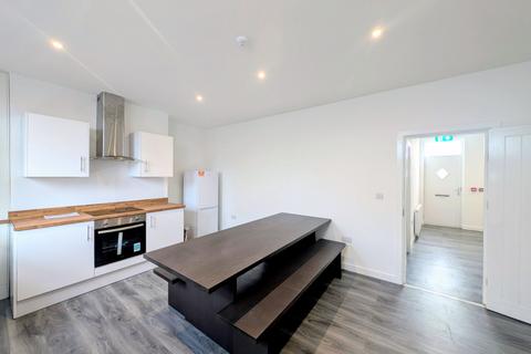 1 bedroom end of terrace house to rent, Burlington Road, Leeds, West Yorkshire, LS11