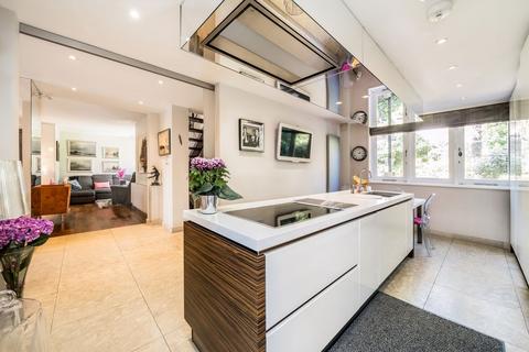 undefined, Merton Lane, London N6