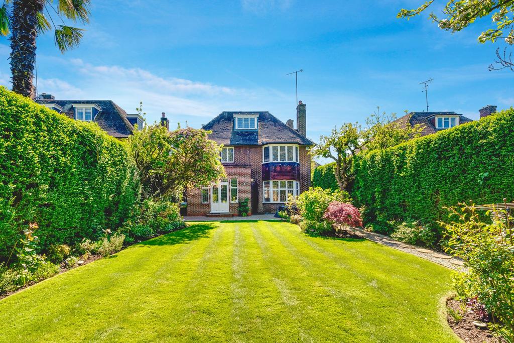 House exterior, garden