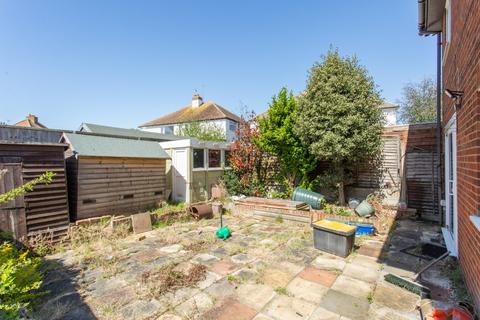 4 bedroom detached house for sale, Fernlea Avenue, Herne Bay, Kent, CT6