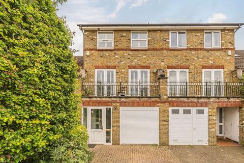 Northweald Lane, Kingston Upon Thames KT2