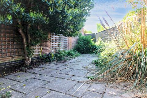undefined, Pottery Close, Aylesbury