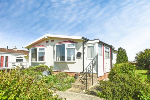 2 bedroom park home for sale, Greenacres Park, Meysey Hampton, Cirencester