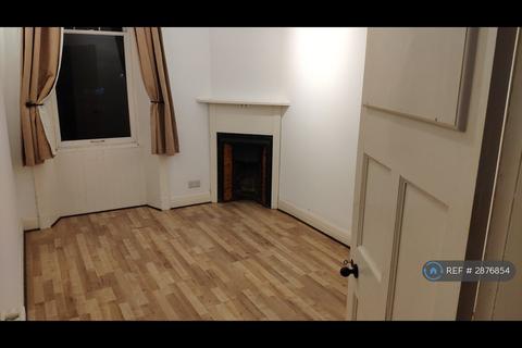 2 bedroom flat to rent, Kemp Street, Hamilton, ML3
