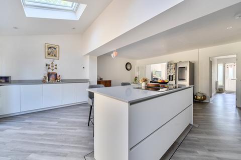 3 bedroom semi-detached house for sale, Hadlow Road, Tonbridge, TN9