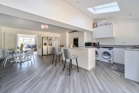 3 bedroom semi-detached house for sale, Hadlow Road, Tonbridge, TN9