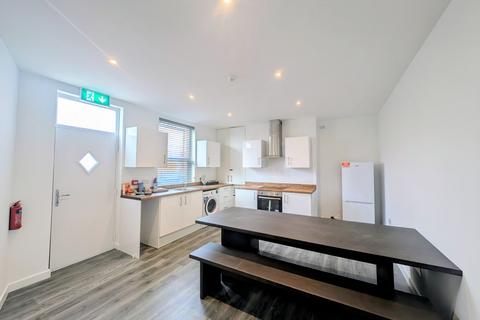 1 bedroom end of terrace house to rent, Burlington Road, Leeds, West Yorkshire, LS11