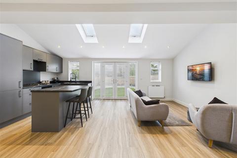 4 bedroom semi-detached house for sale, Downing Road, Sheffield
