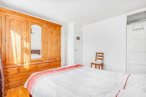 2 bedroom flat for sale, Florence Road, Stroud Green, N4