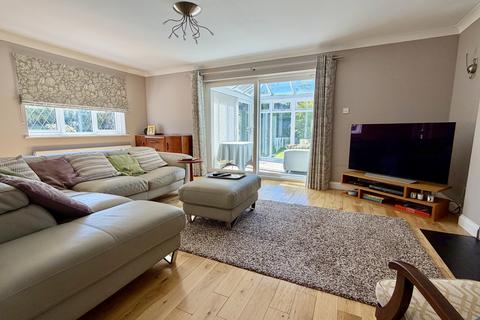 3 bedroom detached house for sale, Woodlinken Drive, Verwood, BH31 6BN