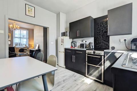 2 bedroom terraced house for sale, Huddersfield Road, Oldham, OL4