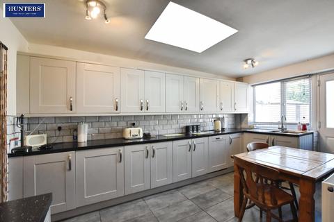 3 bedroom semi-detached house for sale, Ville Road, Scunthorpe