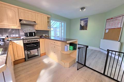 3 bedroom semi-detached house for sale, Boverton Drive, Brockworth, Gloucester