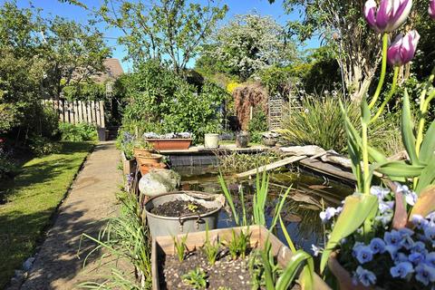3 bedroom semi-detached house for sale, Boverton Drive, Brockworth, Gloucester