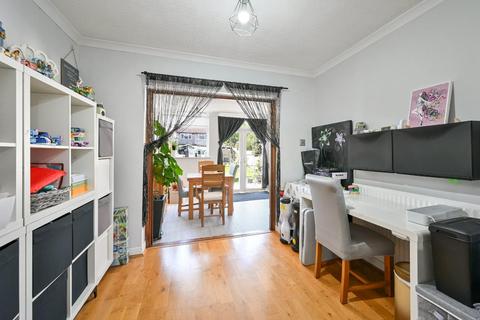 4 bedroom semi-detached house for sale, Poole Road, West Ewell