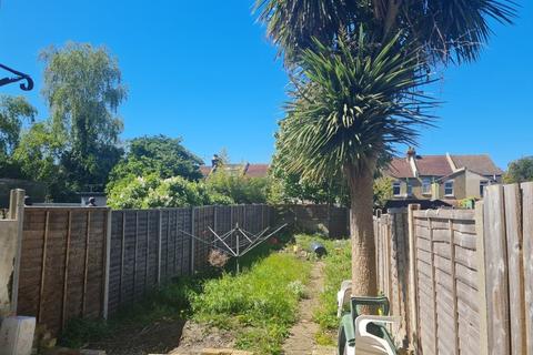 undefined, Ingram Road, GILLINGHAM