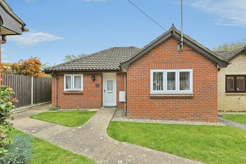 Detached bungalow - Catton Court, St. Faiths Road, Norwich