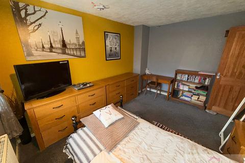 4 bedroom detached house for sale, Kenley Avenue, Endon, Staffs, ST9 9HX