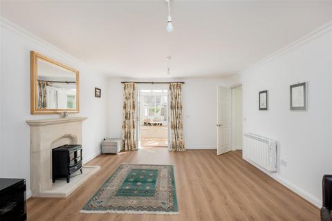 3 bedroom terraced house for sale, The Playing Close, Charlbury OX7