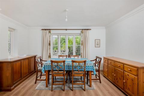3 bedroom terraced house for sale, The Playing Close, Charlbury OX7