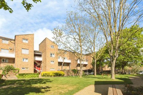 1 bedroom apartment for sale, Aragon Close, Cambridge