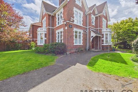 1 bed flat/apartment for rent in Craneswater Park, Southsea