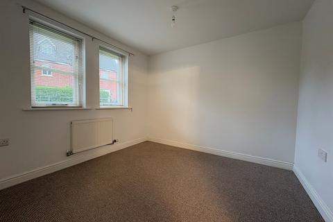 2 bedroom ground floor flat for sale, Tidcombe Walk, Tiverton