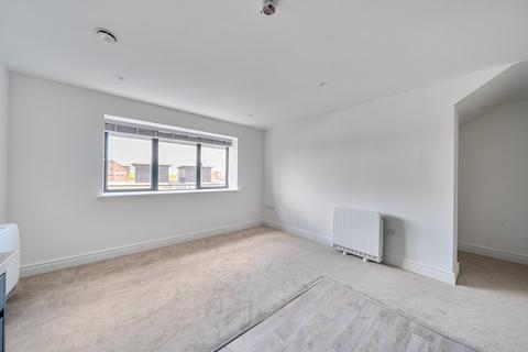 2 bedroom flat to rent, Flat 21 Discovery House, 154 Southgate Street