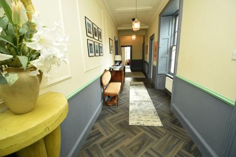 undefined, Charlotte Place, Perth